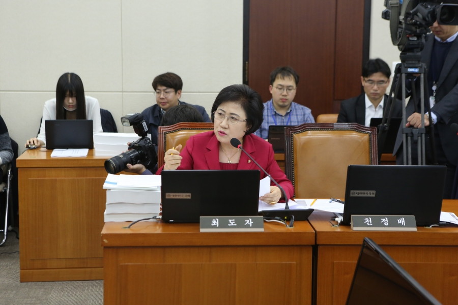 171013_보건복지부 국정감사 질의1 (6).JPG