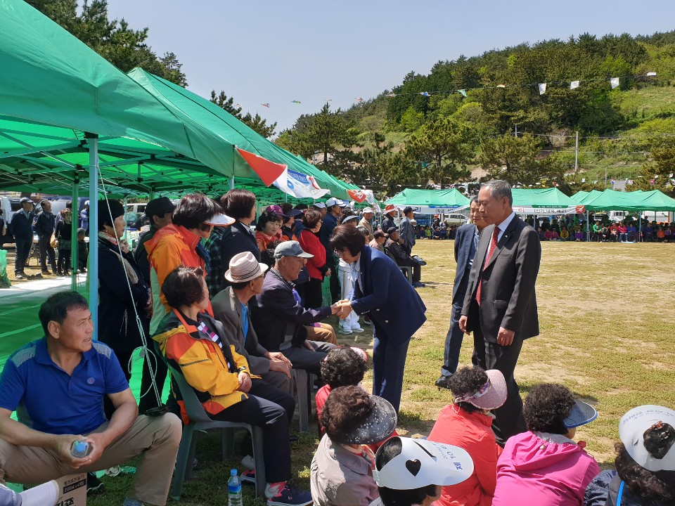 19.04.27_돌산읍민의날 제10회 돌산읍민 화합한마당 (3).jpg