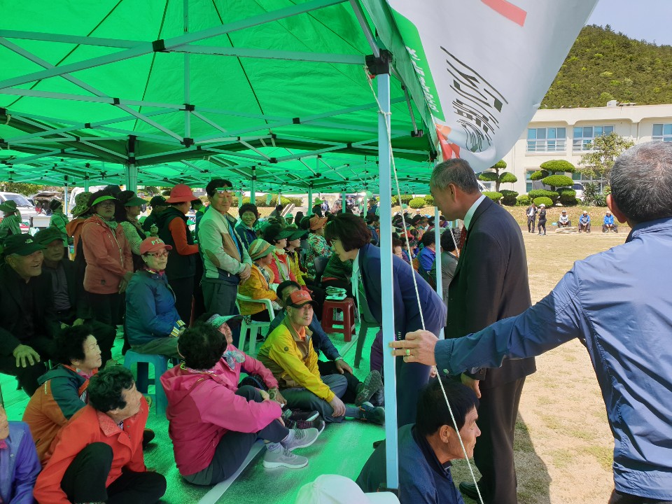 19.04.27_돌산읍민의날 제10회 돌산읍민 화합한마당 (1).jpg