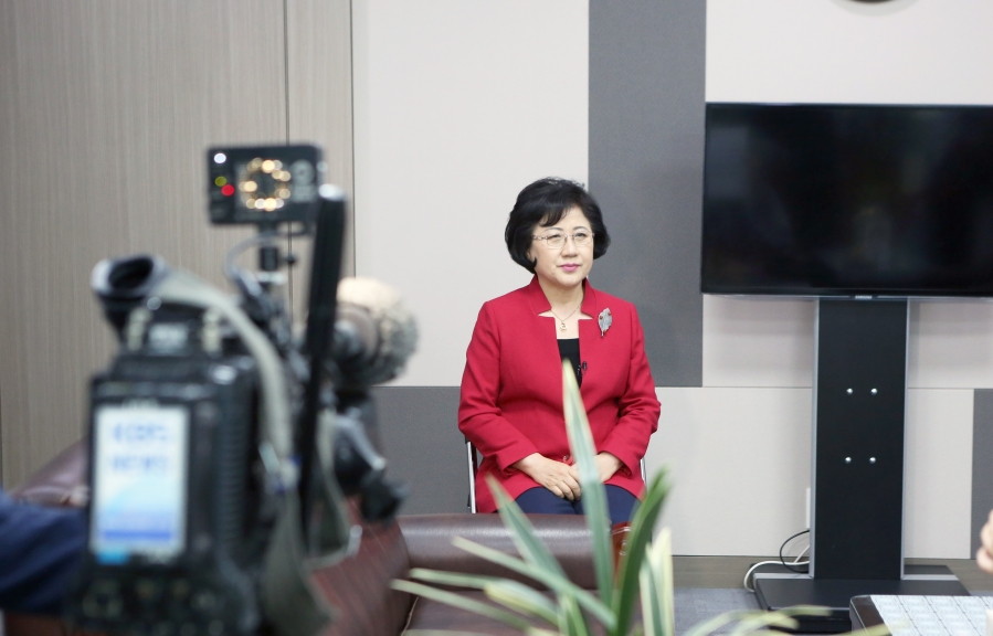 170920 kbs인터뷰2.jpg