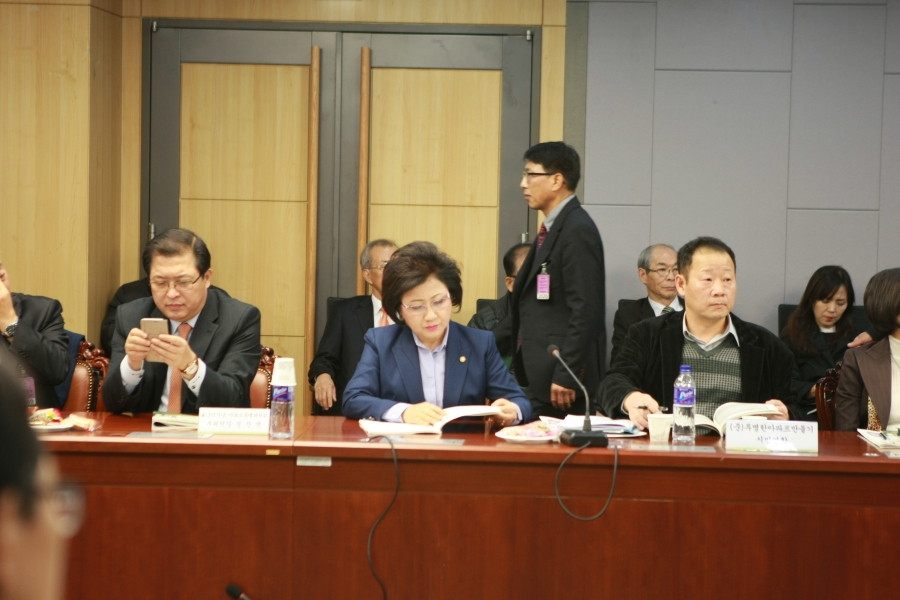 '아파트 관리비 인하와 투명성 제고 방안 토론회 - 7K2Q8323.JPG