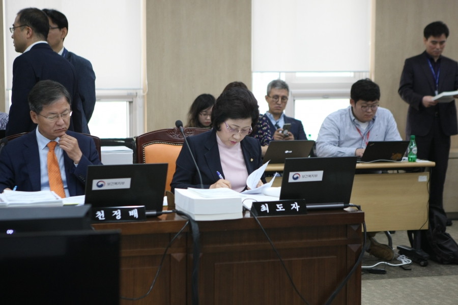 보건복지부 국정감사 - 7K2Q7814.JPG