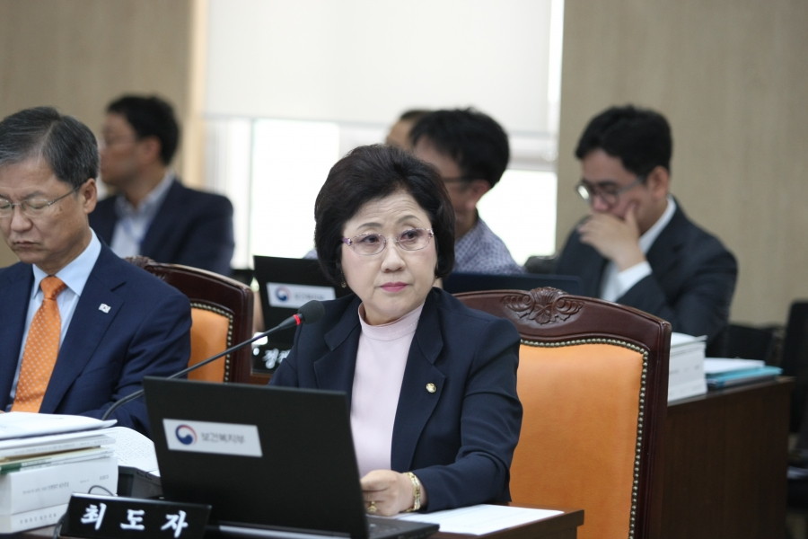 보건복지부 국정감사 - 7K2Q7918.JPG