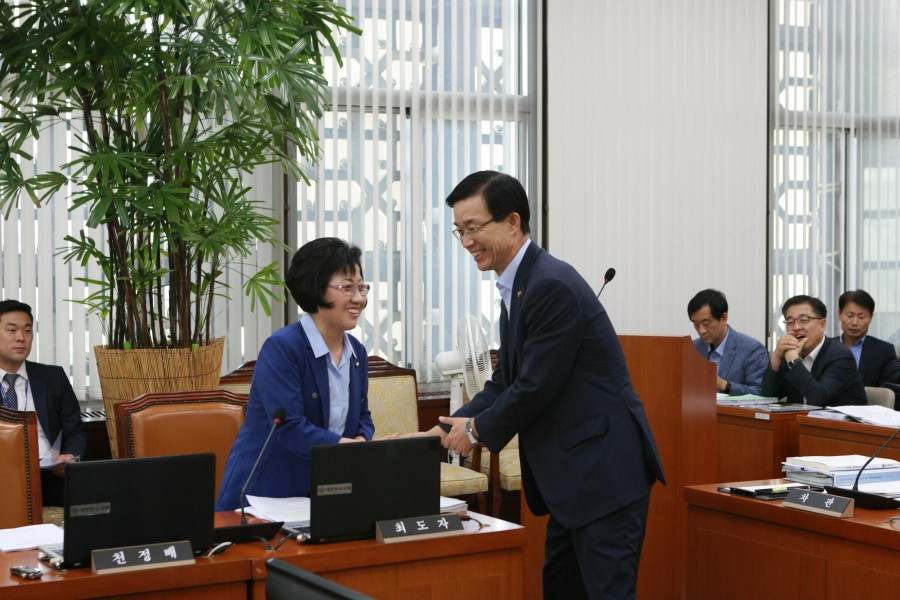 제 7차 보건복지위원회 - 7K2Q0605.JPG