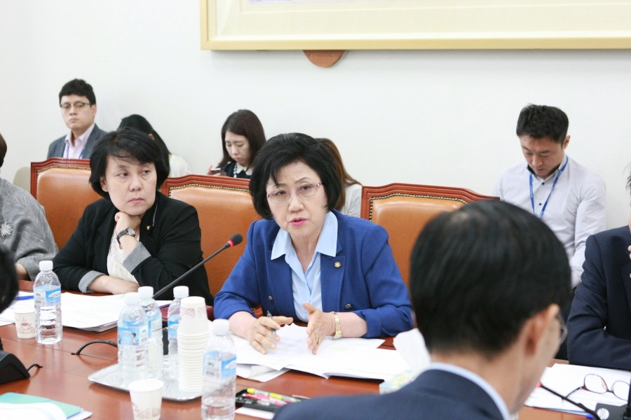 예결소위 추경안 심사 - 7K2Q0752.JPG