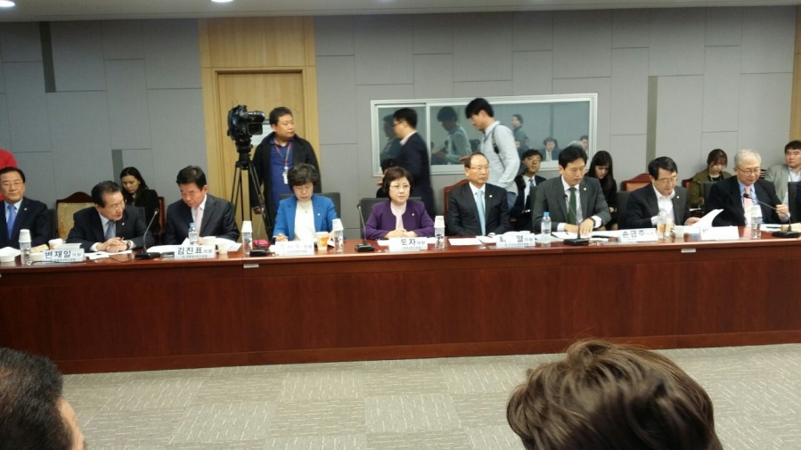 경제재정연구포럼 간담회 - 0-02-08-ec8a782836be9e12c5285223026f0cc50fc5c298a16e0f45e4ce1188cc1c32ff_full.jpg