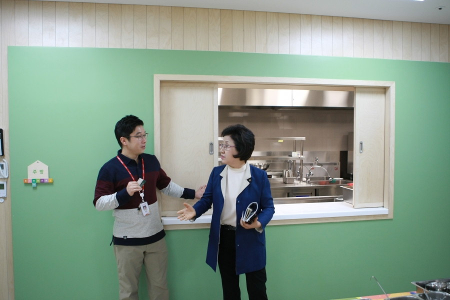 이우아이 바텍 어린이집 시찰 - 7K2Q0026.JPG