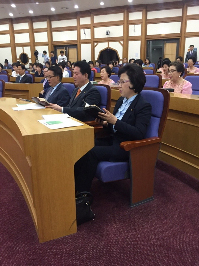 국민의당 기독신우회 새벽예배 - 0-02-01-e07c2e2120e4fdd1951ac2a791237fb21854d64ec979ef3b19a1cb8cd91dc41f_full.jpg