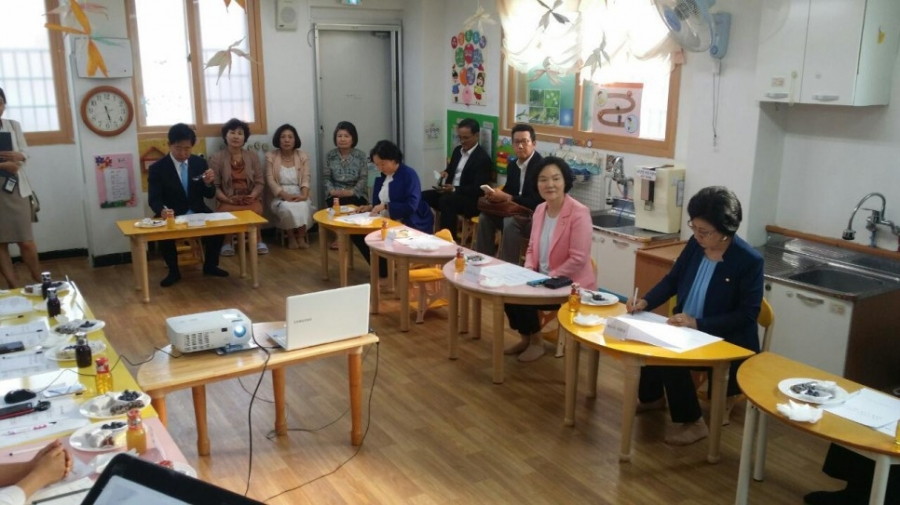 보건복지위원회 보육현장 시찰 - 16.06.17_도봉구_또래또어린이집__(2).jpg