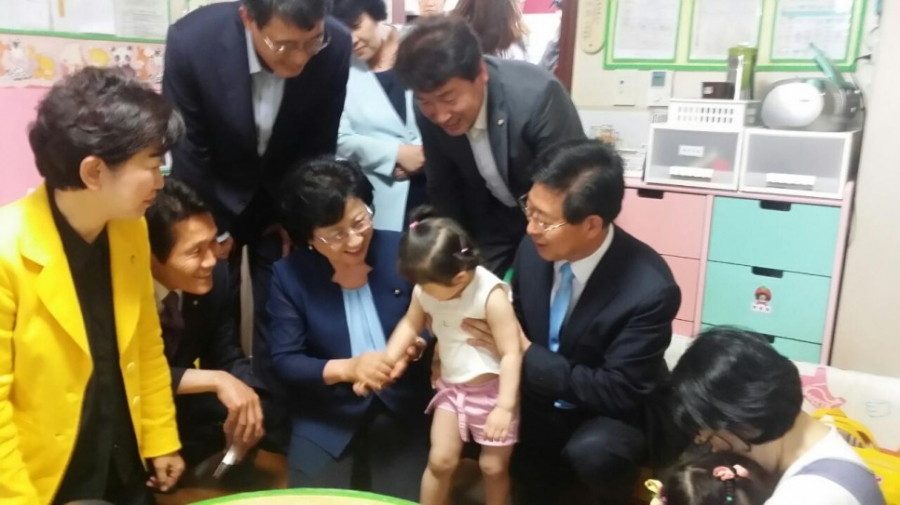 보건복지위원회 보육현장 시찰 - 16.06.17_송파구_왕자와공주어린이집__(2).jpg