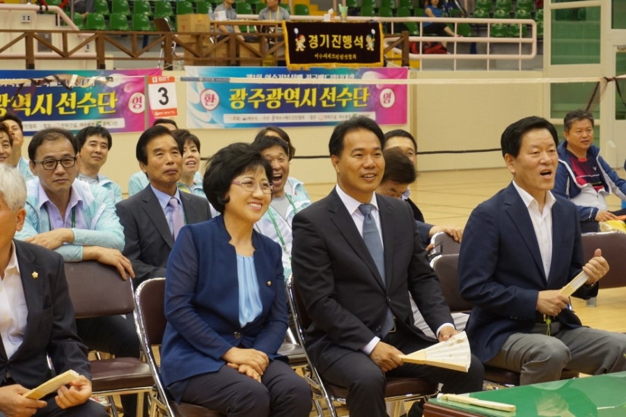 제1회 거북선배 전국 배드민턴대회 - 16.06.18_제1회_거북선배_전국_배드민턴대회-진남체육관_(1).JPG