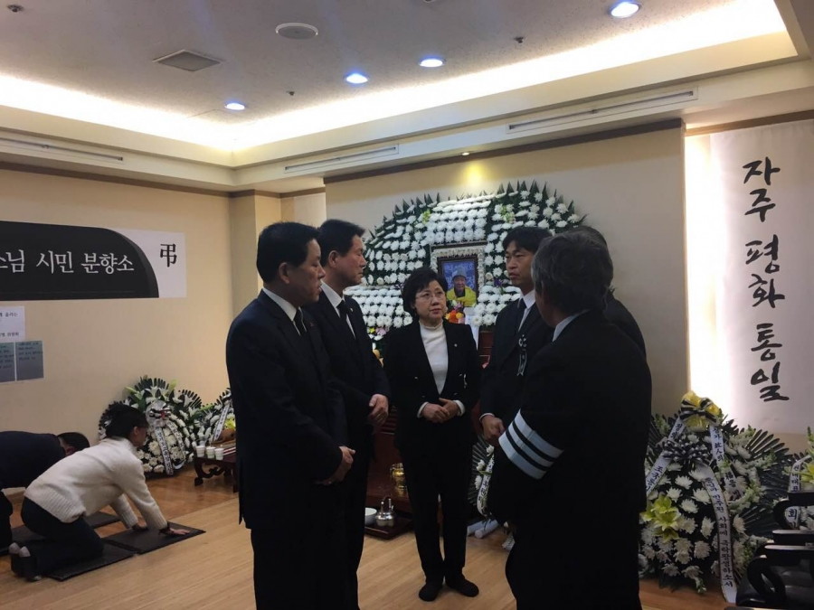 170111 정원스님 빈소 방문 및 조문1.jpg