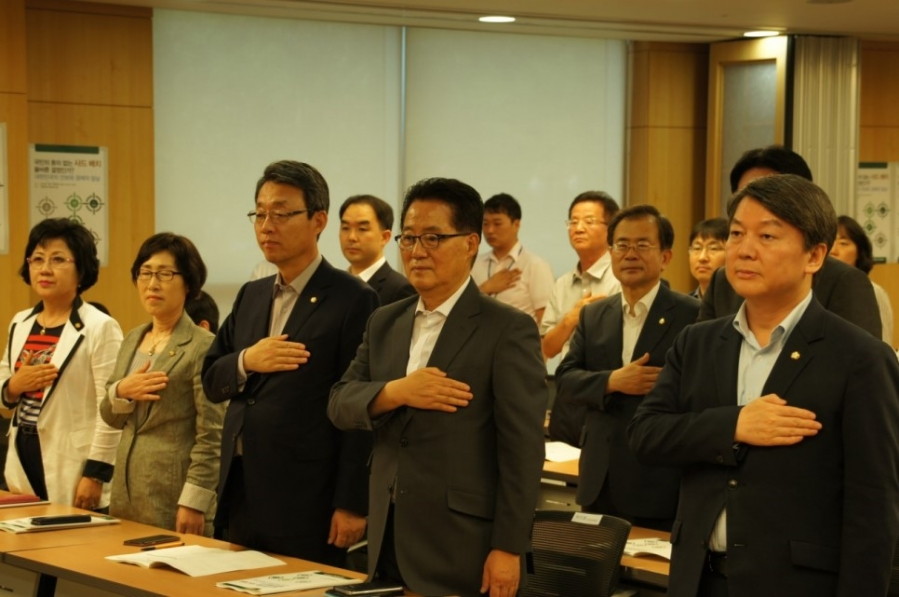 국민의 동의 없는 사드 배치 올바른 결정인가 토론회 - 16.07.14_국민의_동의_없는_사드_배치_올바른_결정인가_토론회_(7).jpg