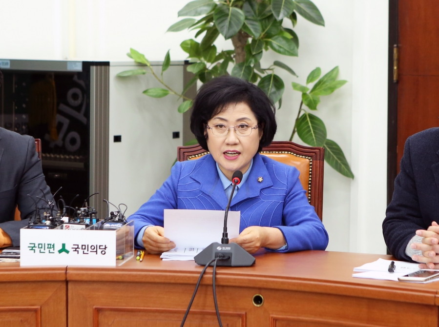 171214 원내정책회의2.jpg