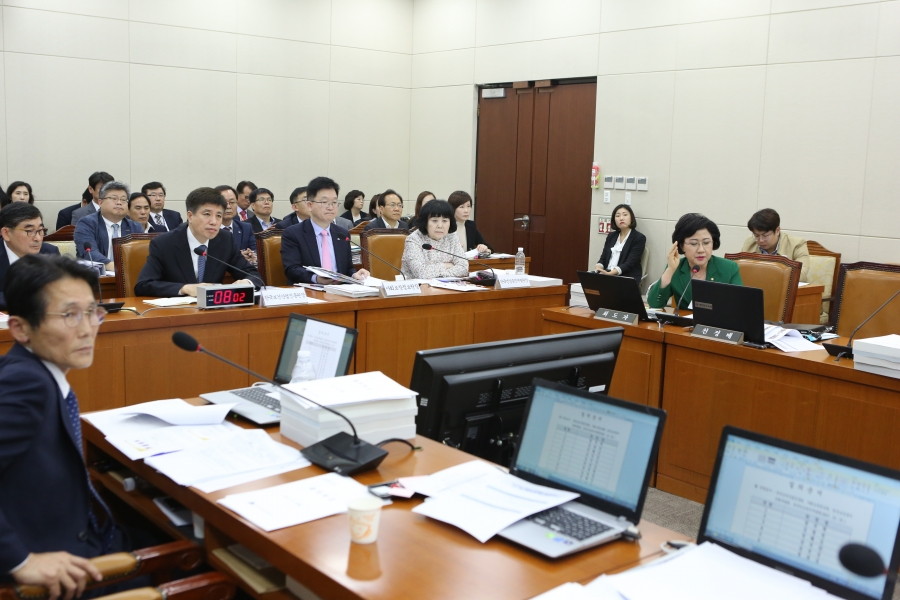 질의1 보건산업진흥원 (4).JPG