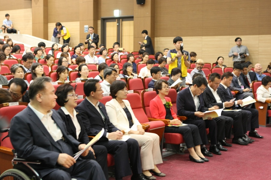 아동의 권리증진을 위한 지역아동센터의 역할 모색 토론회 - 7K2Q4434.JPG