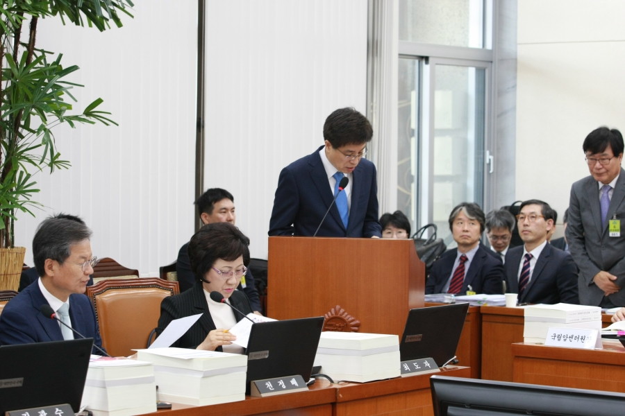 국정감사 (한국보건산업진흥원, 대한적십자사 ) - 7K2Q2657.JPG