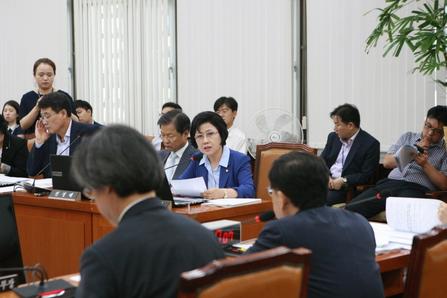 제 7차 보건복지위원회 - 7K2Q0734.JPG