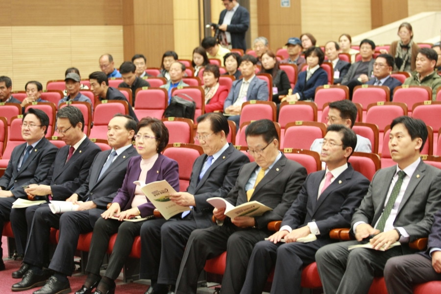 '기업자본의 축산업 사육분야 진출, 무엇이 문제인가?' 토론회 - 7K2Q3594.JPG