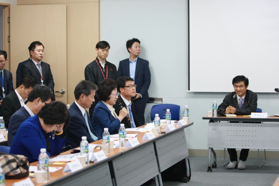 복지위 바텍 현장시찰 - 7K2Q9894.JPG