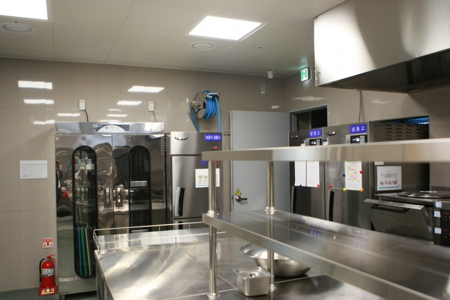 이우아이 바텍 어린이집 시찰 - 7K2Q0024.JPG