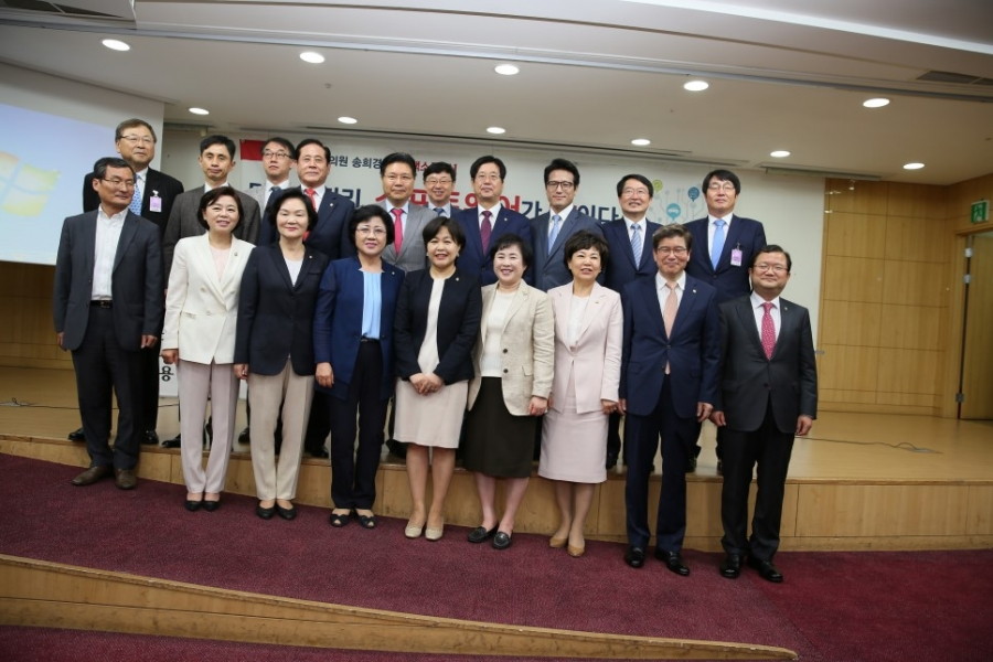 미래 일자리,소프트웨어가 답이다 토론회 - 16.06.13_미래_일자리,소프트웨어가_답이다_토론회_(6).JPG