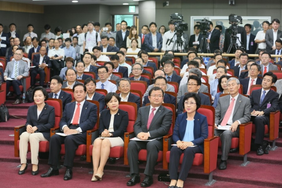 미래 일자리,소프트웨어가 답이다 토론회 - 16.06.13_미래_일자리,소프트웨어가_답이다_토론회_(5).JPG