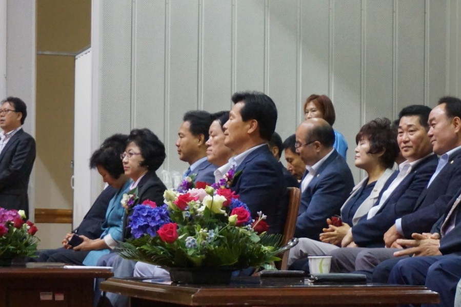 제15회 여수시장배 배구대회 - 제15회_여수시장배_배구대회.흥국체육관.10시_(8).JPG