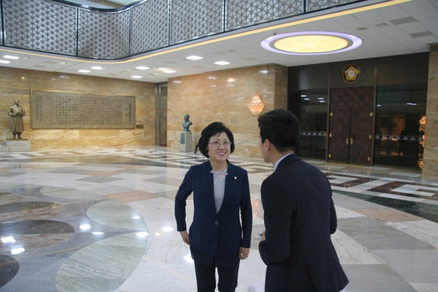 KBC 8시 모닝와이드 인터뷰 - IMG_4045.JPG